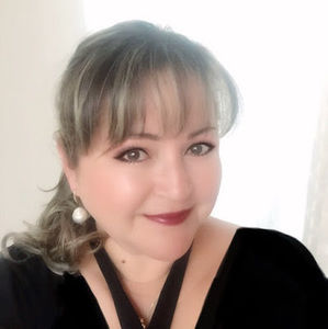 Meet your Posher, Carolina